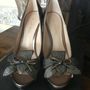 Pelle Moda Mamet2 Platform Pump